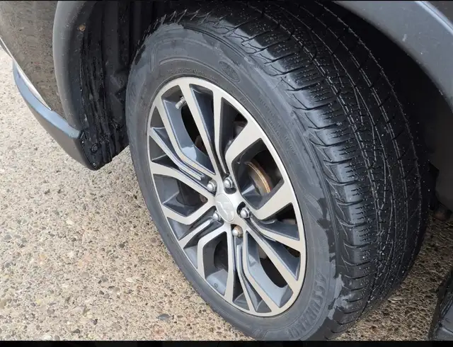 2017 Mitsubishi outlander584651639012075524