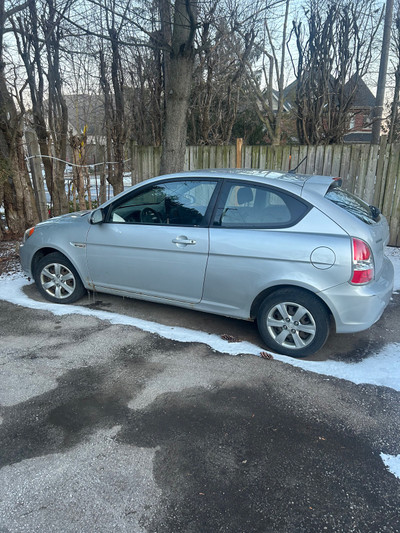 2009 Hyundai Accent Hatchback 