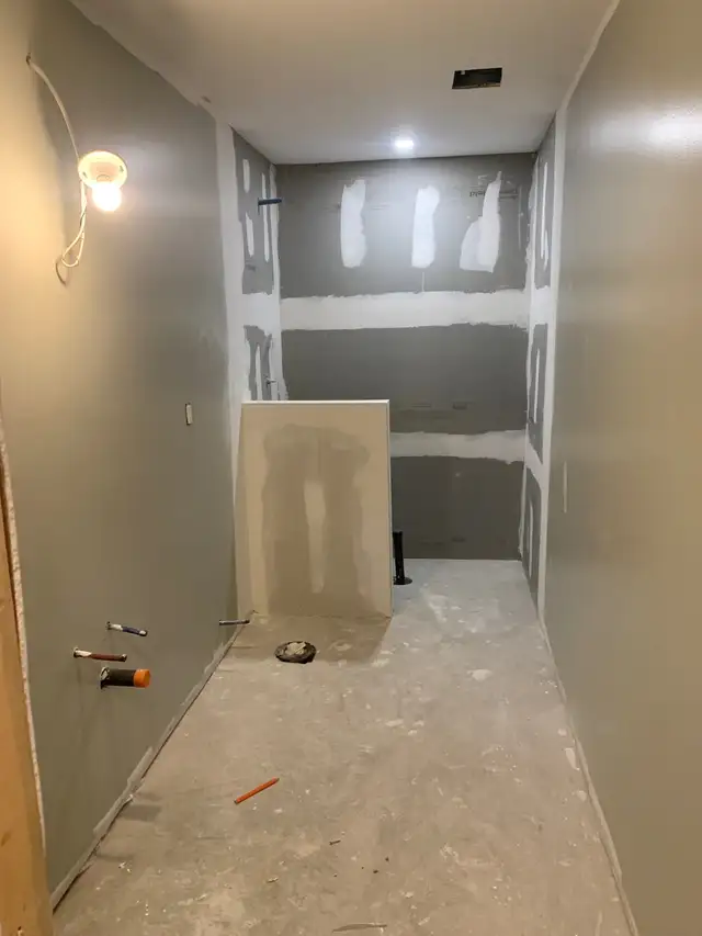 Renovation Contractor64313484243715124