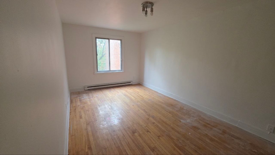 Apt for rent - CDN 5