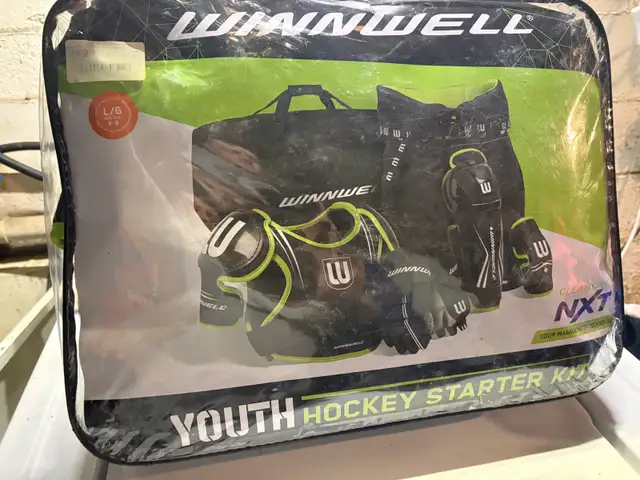 youth hockey starter kit in Hockey in St. Catharines - Image 6