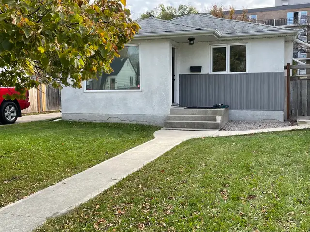 NEWLY RENOVATED BUNGALOW FOR RENT IN RIVER HEIGHTS/CRESENTWOOD