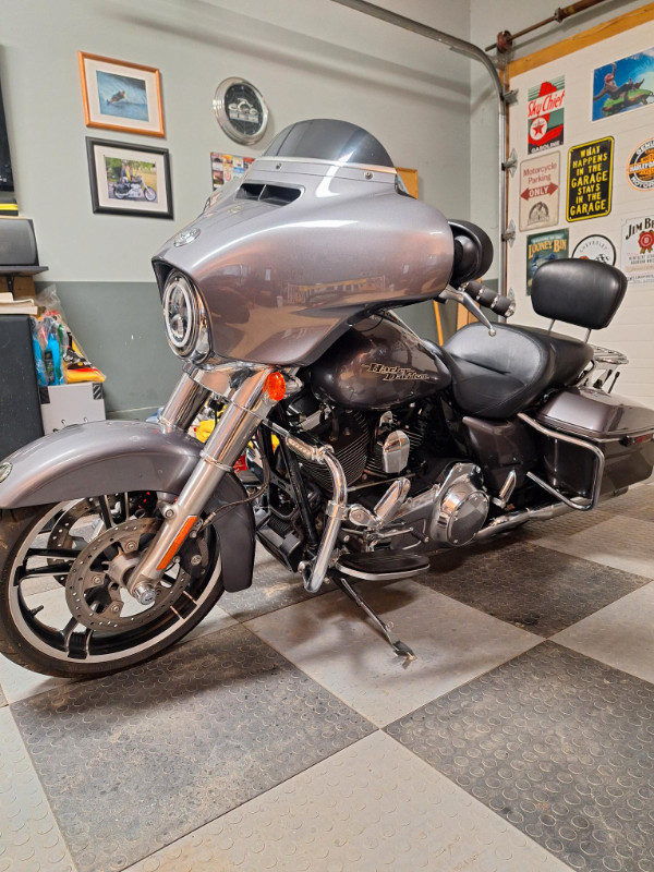 2014 Harley Davidson Street Glide - REDUCED PRICE from $19,500 in Touring in Oshawa / Durham Region - Image 2