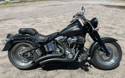 Beautiful Stage 2 Harley Davidson Fatboy lots of upgrades, -screaming eagle intake -vance/hines pipe...
