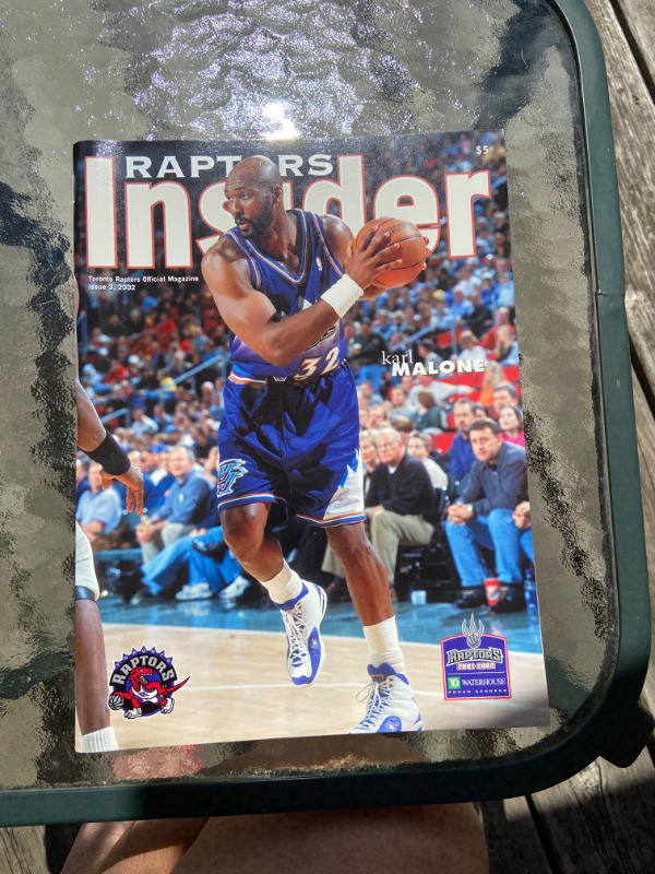 2002 NBA Toronto Raptors Insider Official Magazine in Arts & Collectibles in St. Catharines