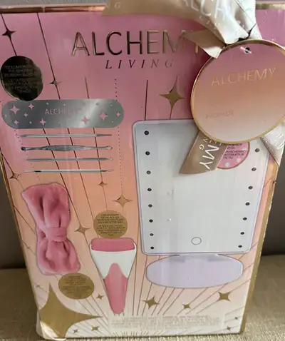 Alchemy Living Vanity spa Set brand new $20 regail$39.99, View more