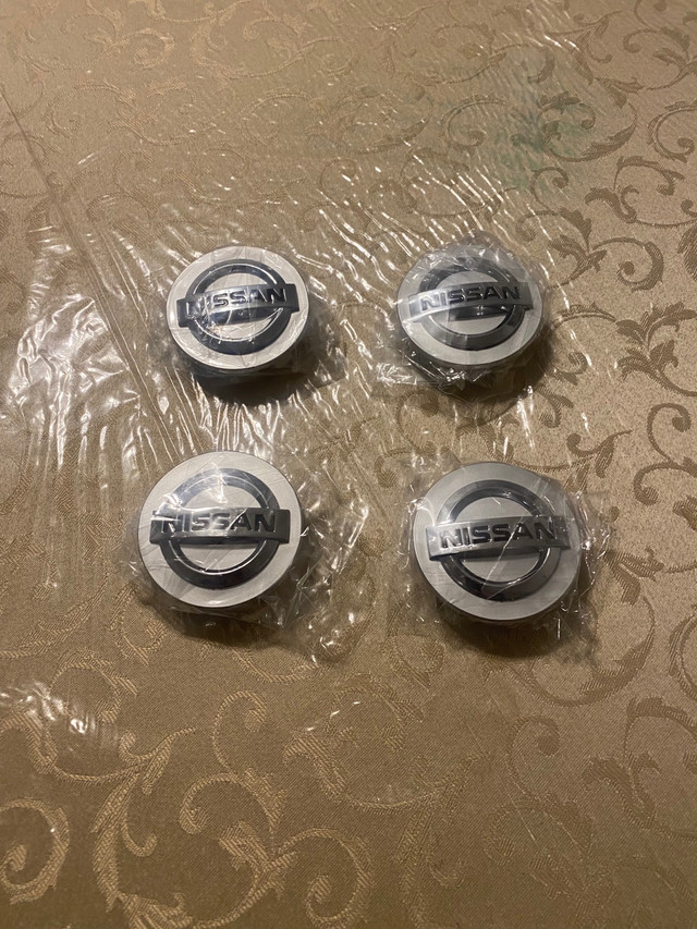 nissan wheel center caps in Tires & Rims in Mississauga / Peel Region