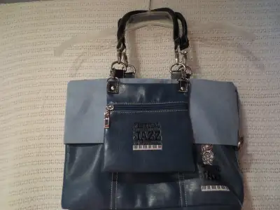 Sac à main en cuir bleu du Festival de Jazz., View more