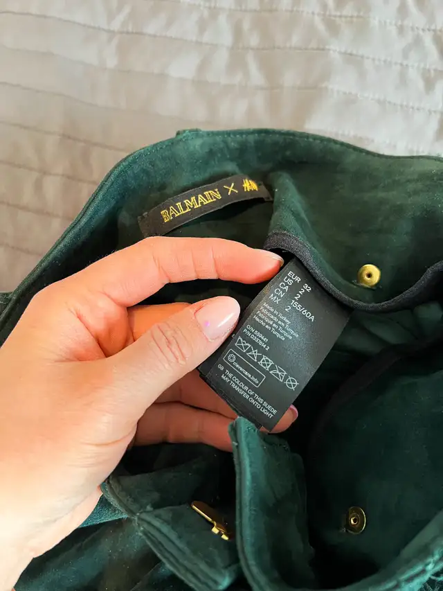 RARE Balmain X H&M green Suede Biker Pants Size US2 EUR 32 in Women's - Bottoms in Markham / York Region - Image 8