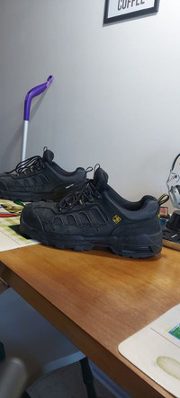 Chaussures de travail a cap Terra. size 11