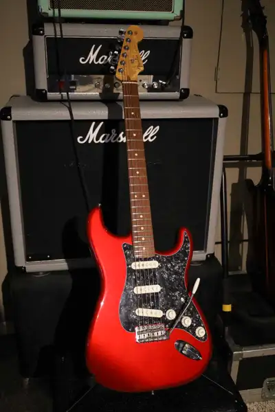 Fender Custom Shop Strat, View more