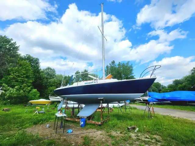 Viking 28 in Sailboats in Gatineau - Image 3
