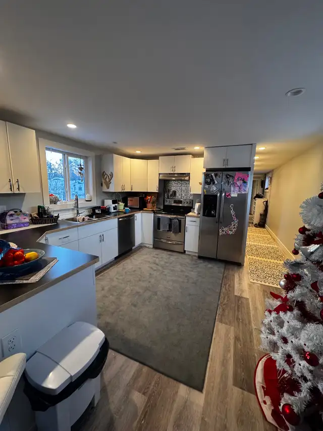 Furnished room for rent near downtown in Long Term Rentals in Whitehorse - Image 7