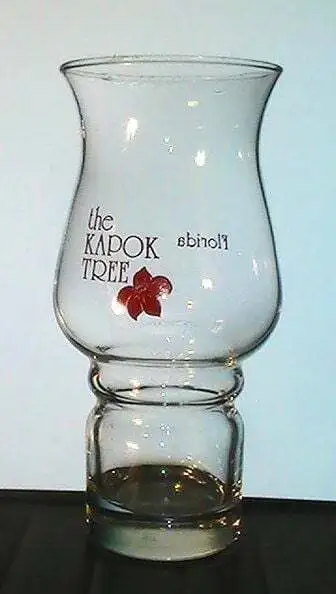 Kapok Tree Inn Logo rouge article de bar verre a Daiquiri 20 oz Mai Tai Biere tres rare hautement co...