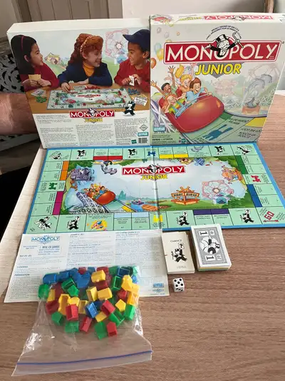 Jeu de Monopoly junior, View more