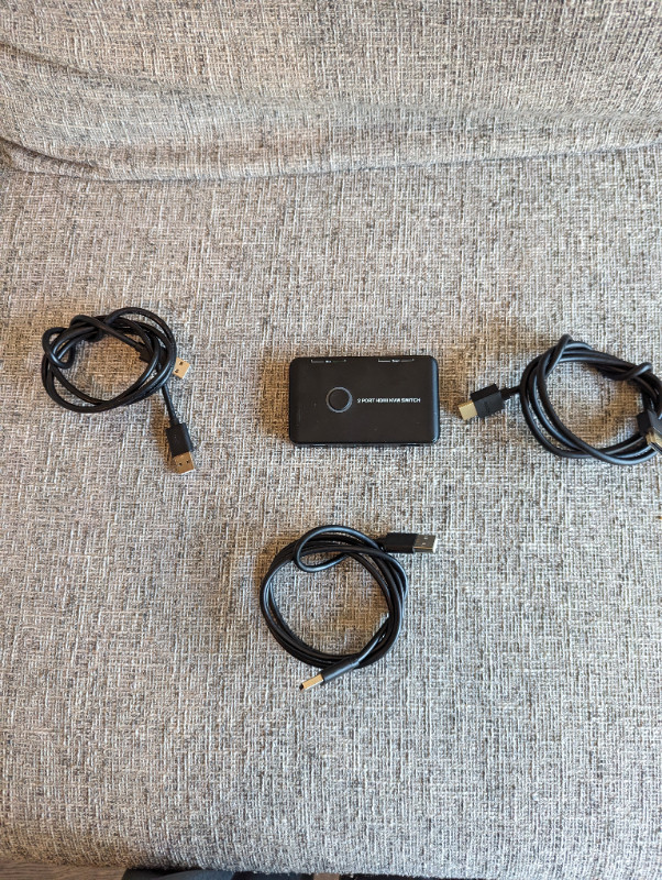 2 Port - HDMI - KVM Switch in Cables & Connectors in City of Toronto