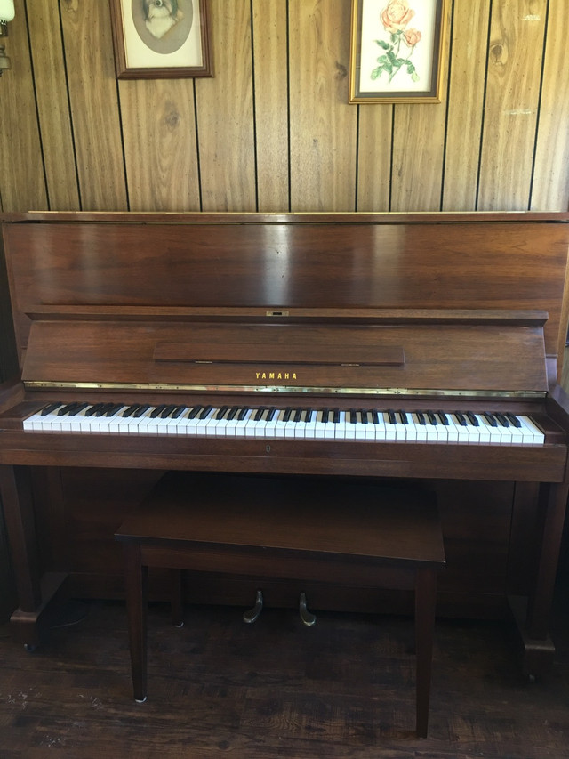 U1 Yamaha Piano For Sale (Can Deliver) in Pianos & Keyboards in Moncton