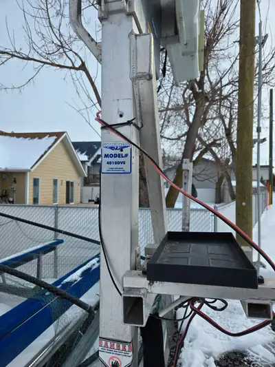ShoreMaster Pontoon Boat Lift Model 4010DVS 4000 LB, Power Remote Lift with Solar Panel and Four Tir...