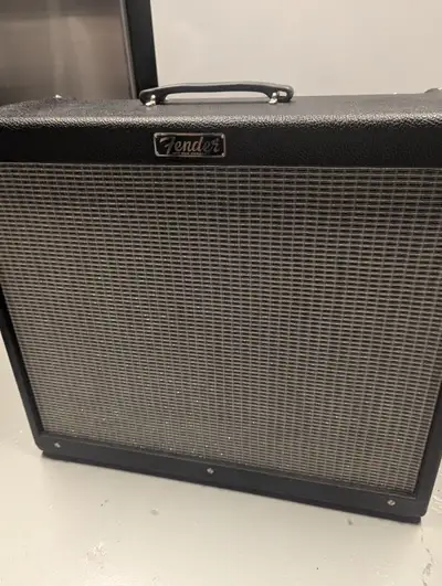 Fender Deville 2x12, View more
