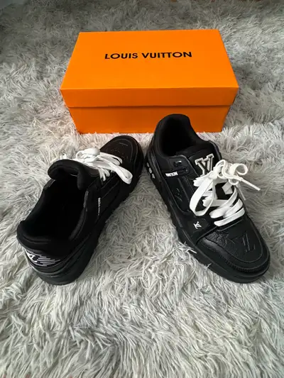 Louis Vuitton Shoes for men like new , View more