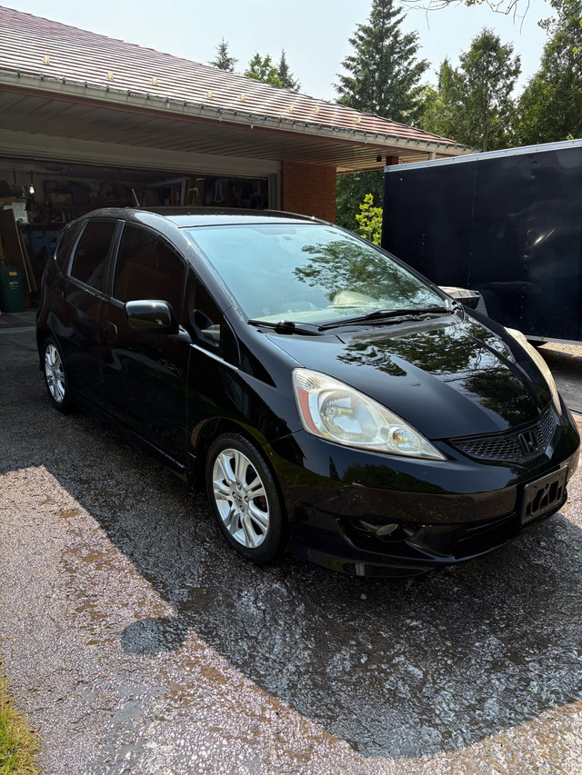 2010 Honda Fit Sport in Cars & Trucks in Oakville / Halton Region - Image 2