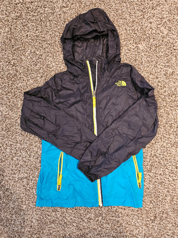 Various kids windbreaker in Kids & Youth in Calgary - Image 7