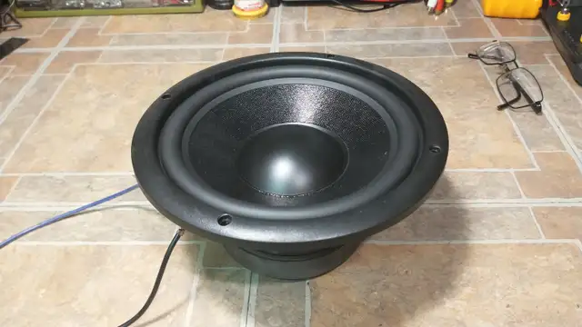 Replacement 8" Subwoofer Speaker Element in Speakers in Kitchener / Waterloo - Image 2