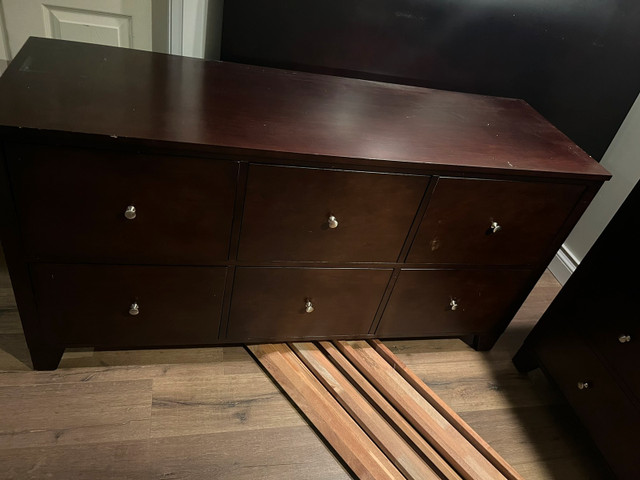 Bedroom set in Dressers & Wardrobes in Oshawa / Durham Region