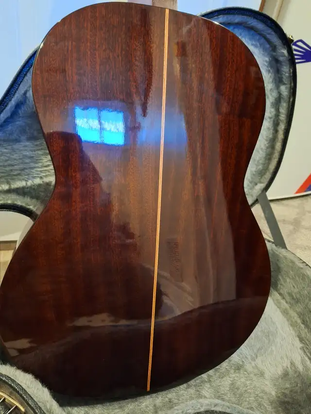 Godin Woodland Pro Folk solid wood acoustic in Guitars in Peterborough - Image 8
