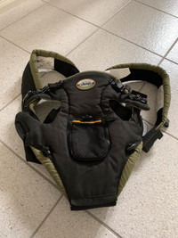 Jeep 2 in 1 baby carrier