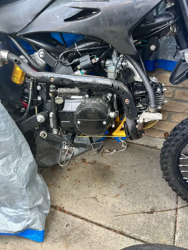 2021 pit bike 125cc 4 speed with rack in Dirt Bikes & Motocross in Mississauga / Peel Region - Image 8
