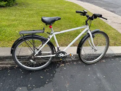 Vélo 26 pouces petit cadre tout équipé, View more