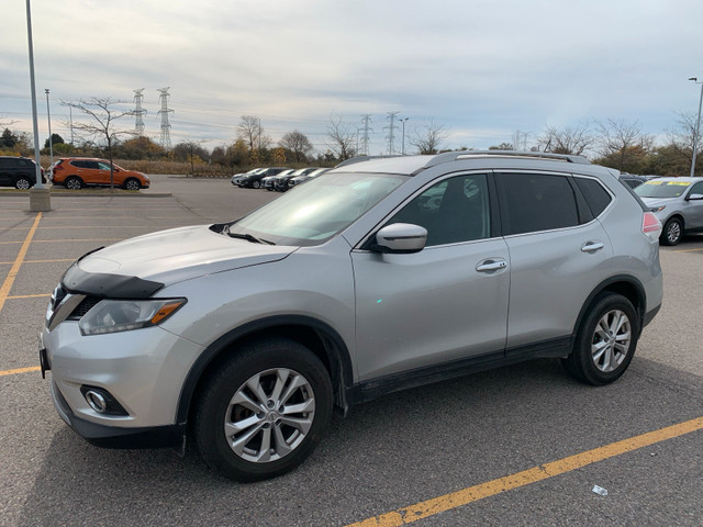 Nissan 2016 SUV for sale in Cars & Trucks in City of Toronto - Image 2