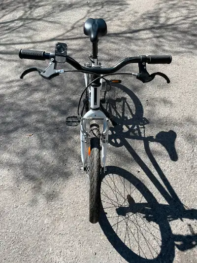 Bicycle from Decathlon (2023) Almost new because my kid didn’t ride much. Kickstand installed and in...