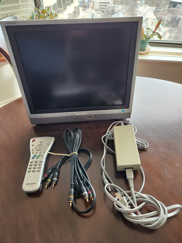 Tv 15" screen, sharp,perfect condition  in Video & TV Accessories in La Ronge