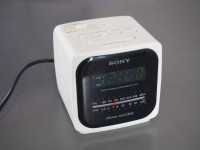 Sony alarm clock with radio