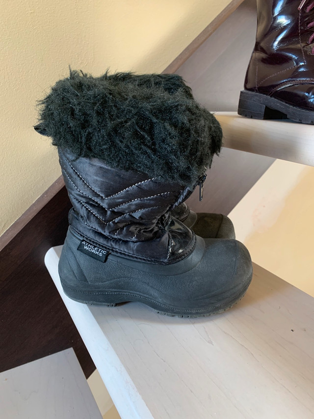 Winter boots boy or girl size 12 dans Enfants et jeunesse  à Longueuil/Rive Sud