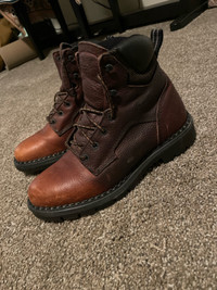 Red wings boots size 8 