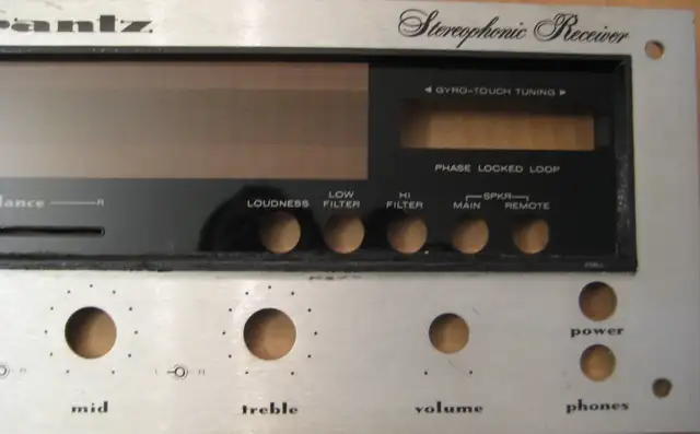 Marantz 2250 Receiver Silver Faceplate in Stereo Systems & Home Theatre in Mississauga / Peel Region - Image 4