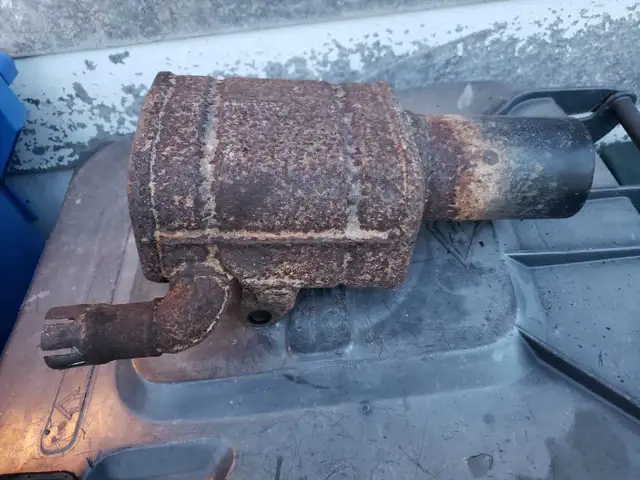 VTT suzuki 300,250 fwd 1987-1999 in Other in Longueuil / South Shore - Image 5