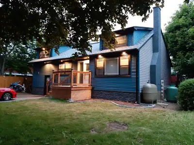 Looking for certified carpenters and siding installers You most have : -At least two years of experi...