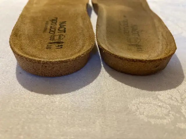 NAOT WOMENS 41 10 REPLACEMENT FOOTBEDS Suede Cork Insoles in Women's - Shoes in Calgary - Image 9