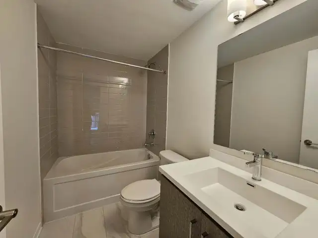close York university Vaughan,whole townhouse(3 BRs,2.5WRs) in Long Term Rentals in City of Toronto - Image 9