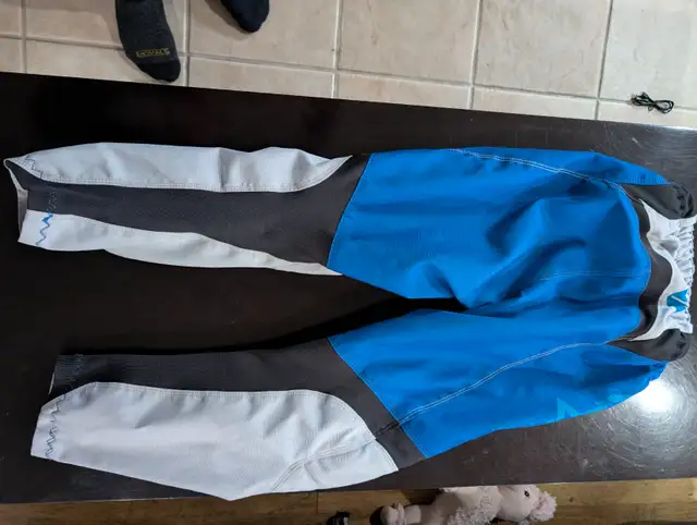Motocross pants youth size 26 3pairs for sale in Motorcycle Parts & Accessories in Edmonton - Image 4