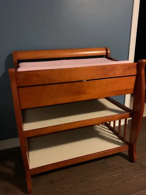 Changing table (hardwood) in Bathing & Changing in Markham / York Region