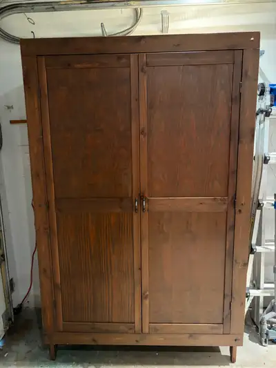Armoire à donner, View more