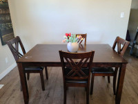 5 piece wooden dinning table set