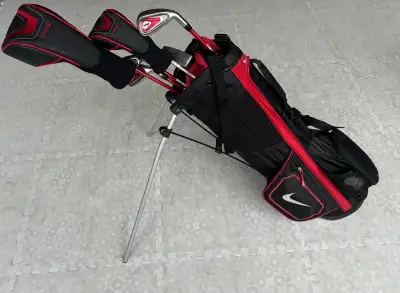  Kids Junior golf set and bag - Nike