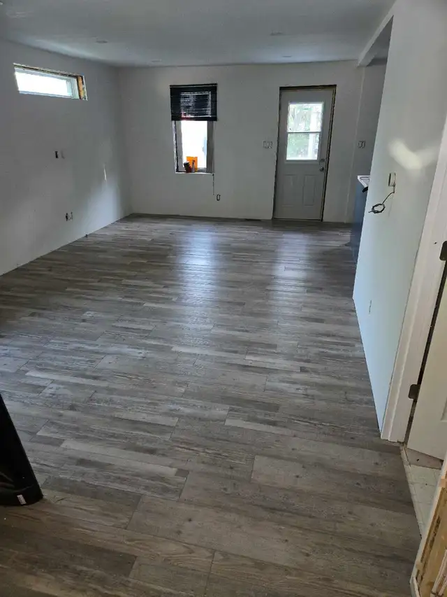 FLOORING INSTALLATIONS EXCELLENT RATES AND WORKMANSHIP..65157320563970122