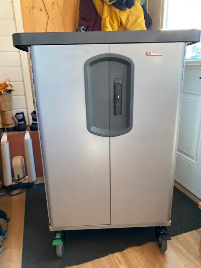 Bretford Apple Charging Cart 2020, View more
